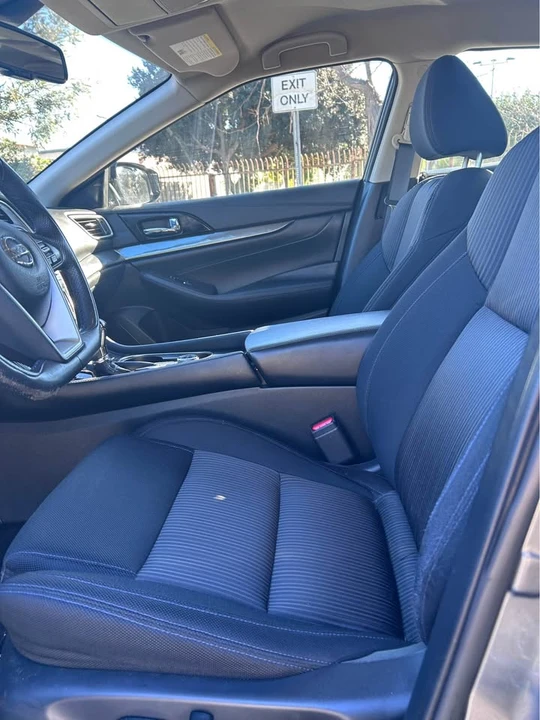 2020 Nissan Maxima 8th Gen - Image 11 of 17
