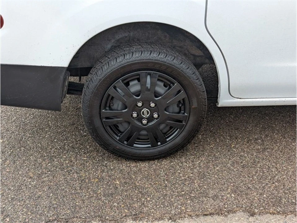 2020 Nissan NV - Image 18 of 20