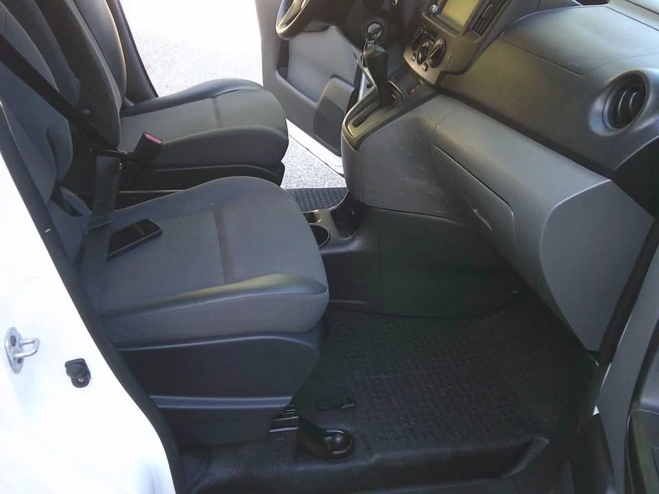 2020 Nissan NV - Image 11 of 20