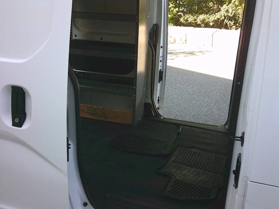 2020 Nissan NV - Image 18 of 20