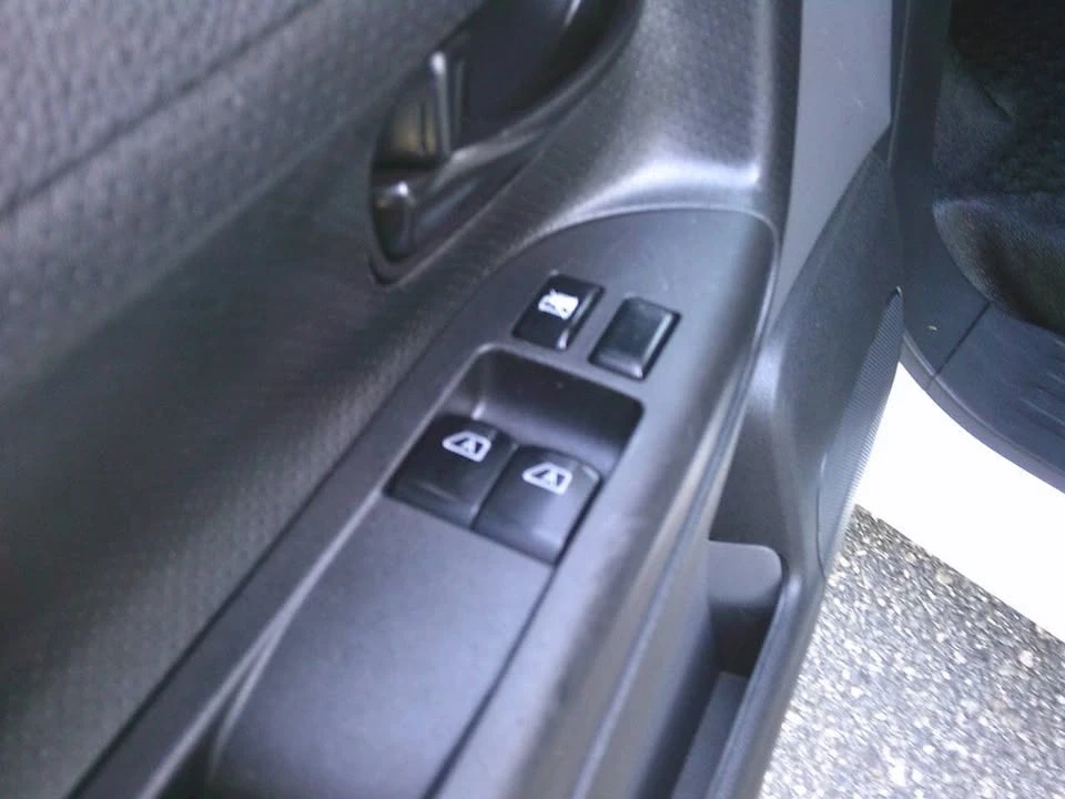 2020 Nissan NV - Image 17 of 20