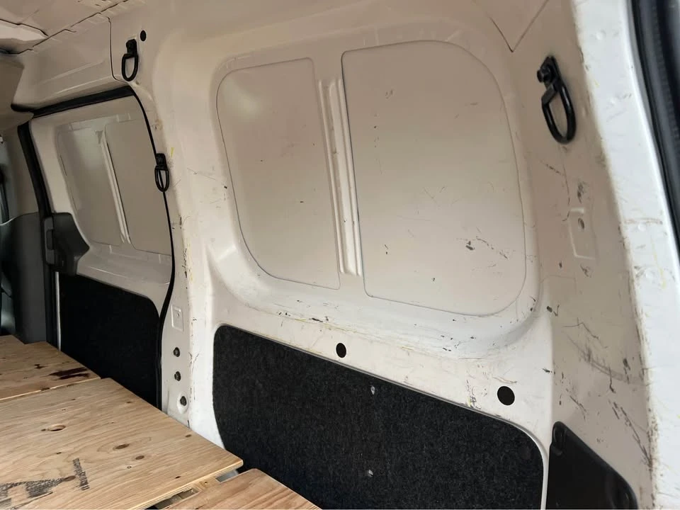 2020 Nissan NV - Image 7 of 15