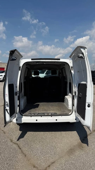 2020 Nissan NV - Image 5 of 11