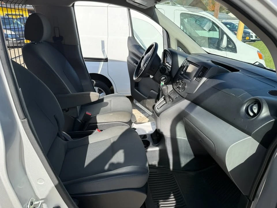 2020 Nissan NV - Image 19 of 20