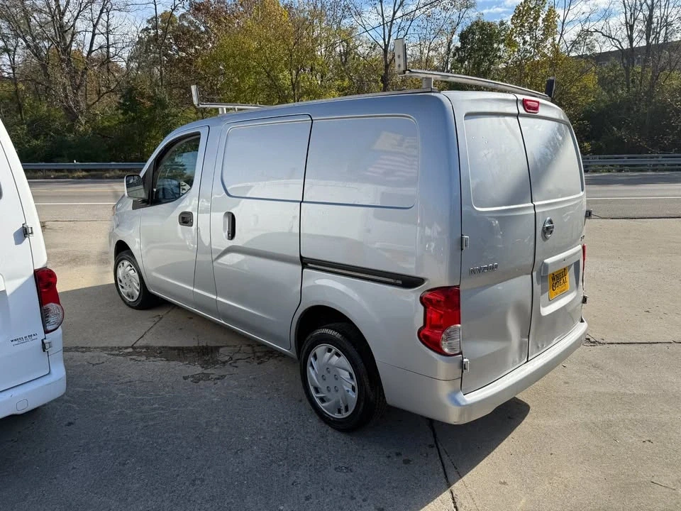 2020 Nissan NV - Image 10 of 20
