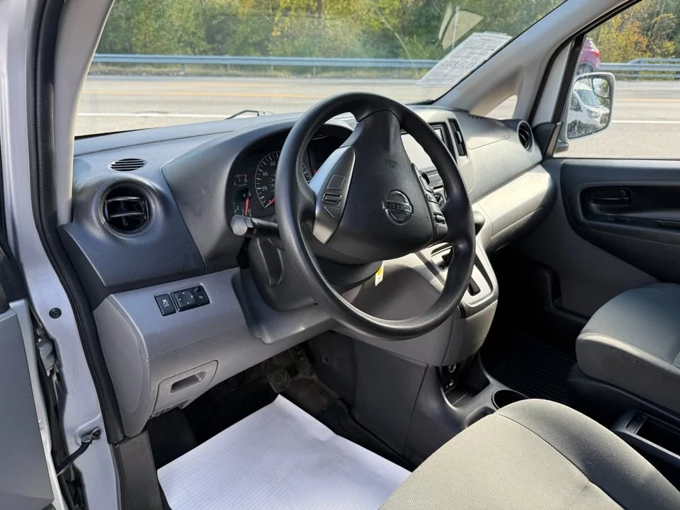 2020 Nissan NV - Image 16 of 20