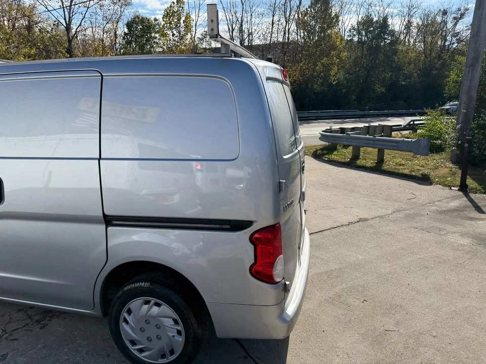 2020 Nissan NV - Image 11 of 20