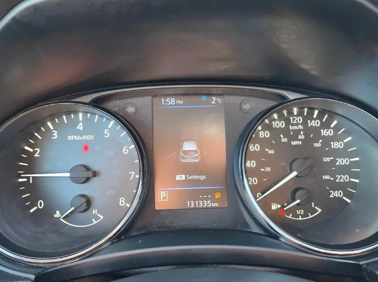 2020 Nissan Rogue - Image 12 of 14