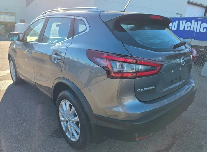 2020 Nissan Rogue - Image 5 of 14