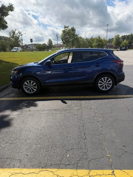 2020 Nissan Rogue - Image 2 of 6