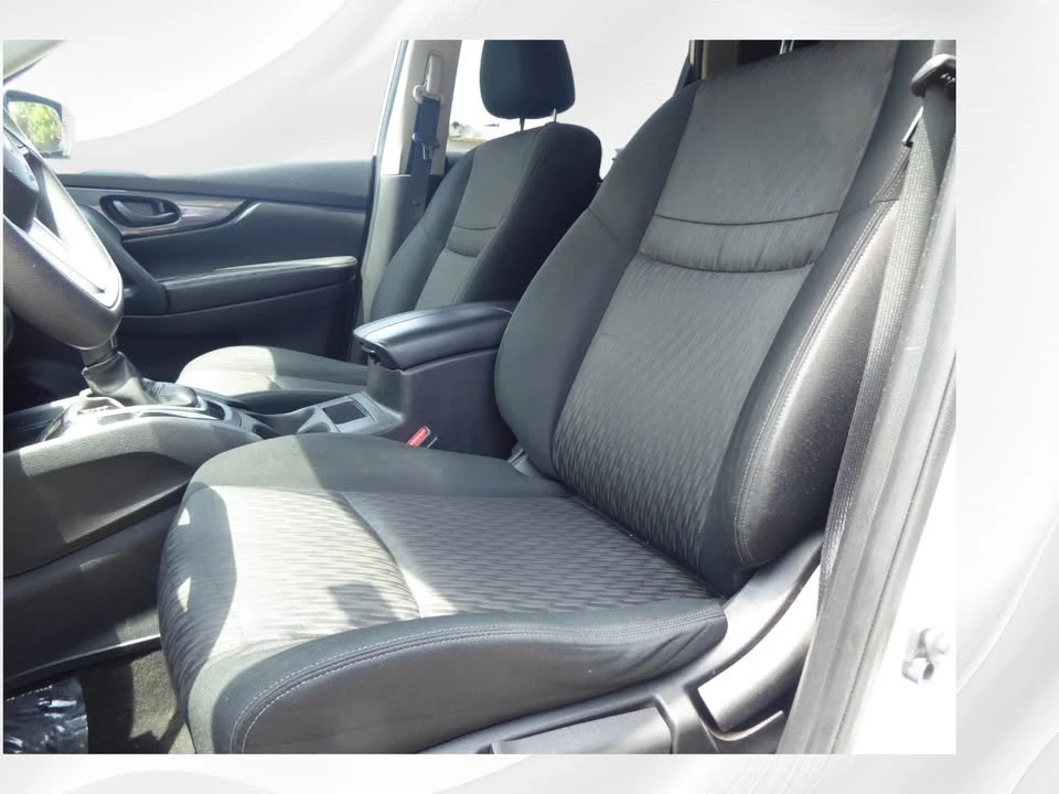2020 Nissan Rogue - Image 15 of 20