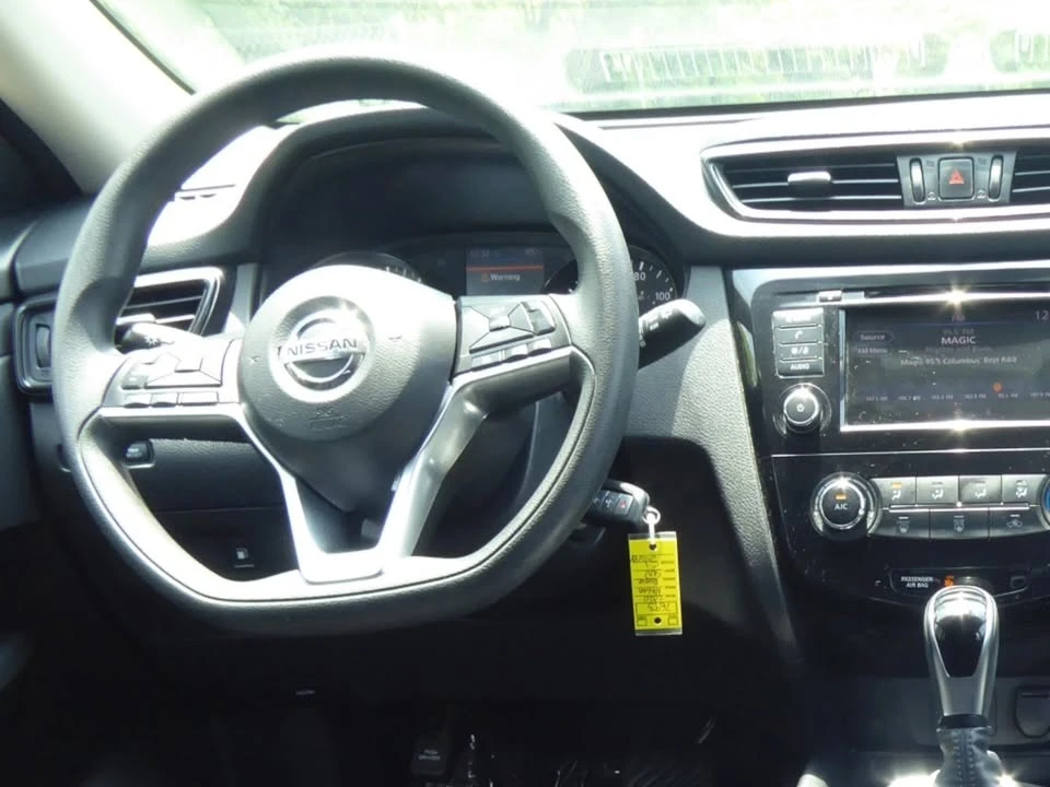 2020 Nissan Rogue - Image 12 of 20