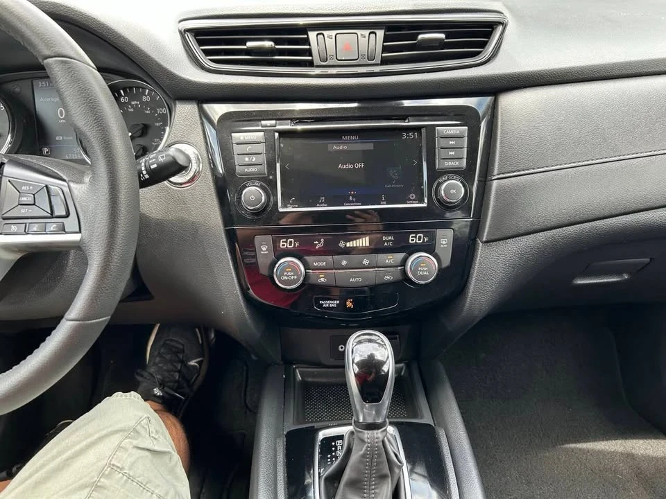 2020 Nissan Rogue - Image 7 of 7
