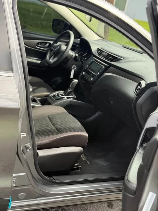 2020 Nissan Rogue - Image 4 of 5