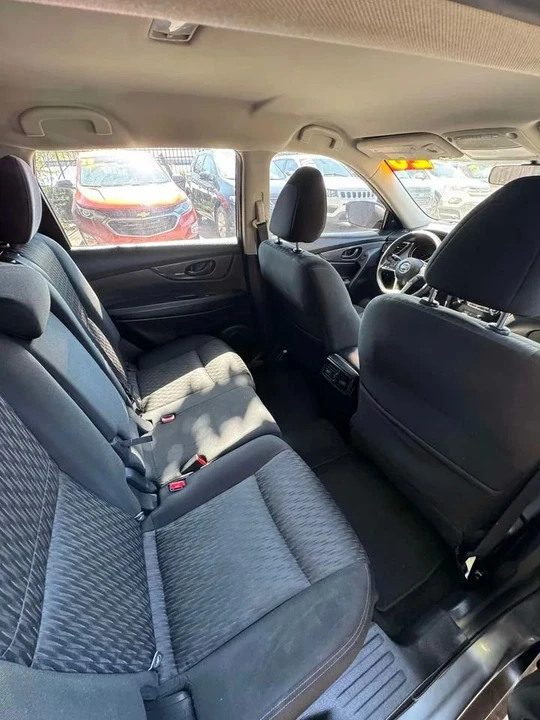 2020 Nissan Rogue - Image 6 of 9