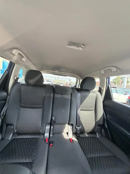2020 Nissan Rogue - Image 5 of 11