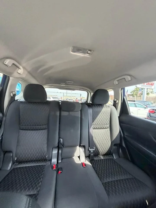 2020 Nissan Rogue - Image 10 of 11