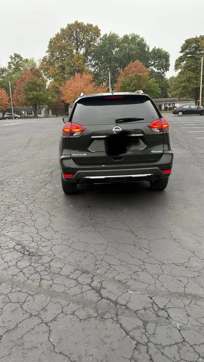2020 Nissan Rogue - Image 14 of 15