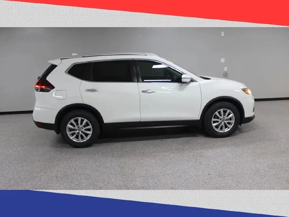 2020 Nissan Rogue - Image 2 of 19