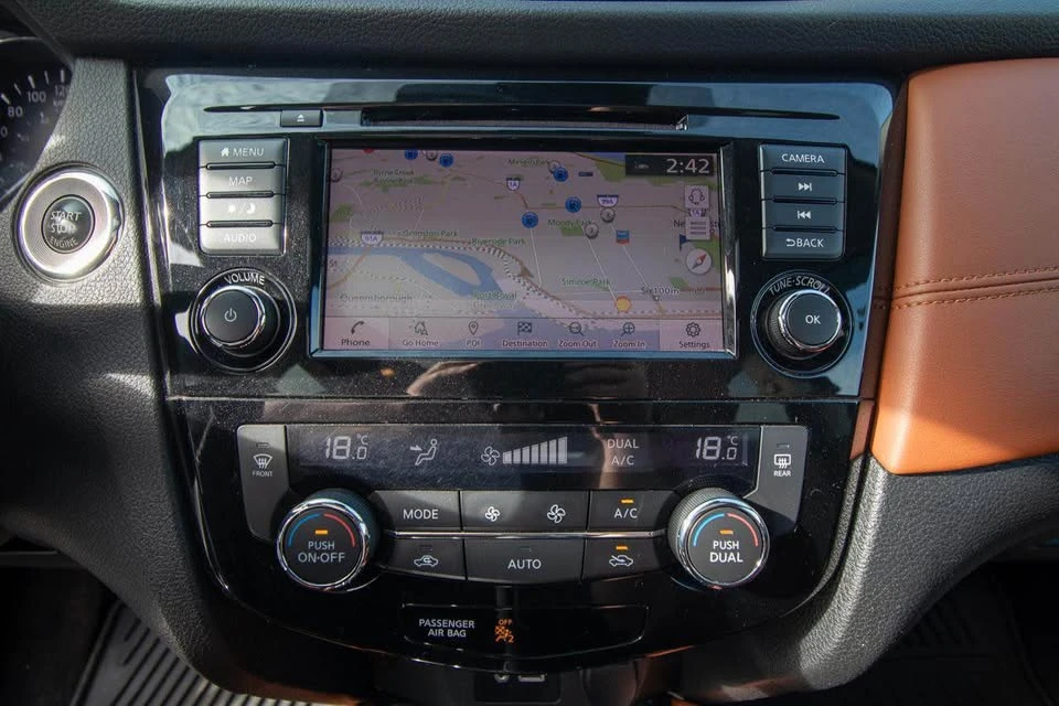 2020 Nissan Rogue - Image 12 of 17