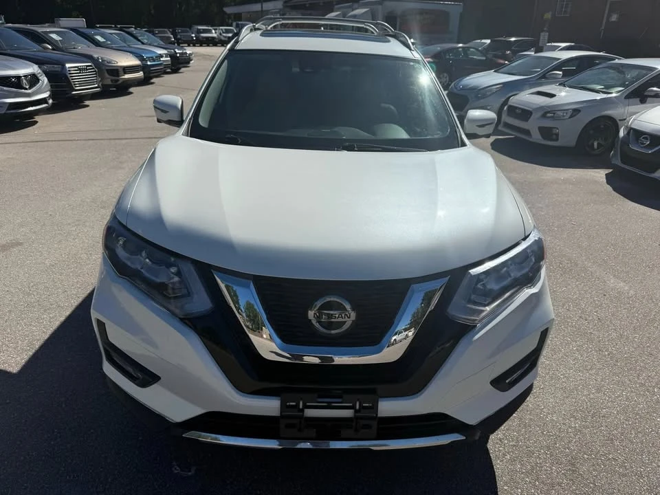 2020 Nissan Rogue - Image 3 of 7