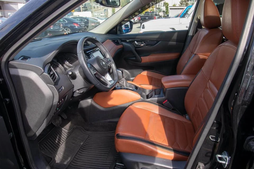 2020 Nissan Rogue - Image 5 of 17