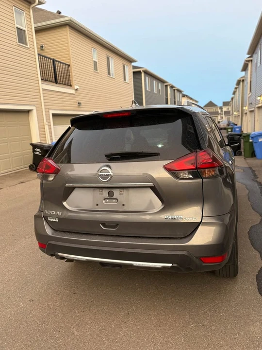 2020 Nissan Rogue - Image 4 of 10