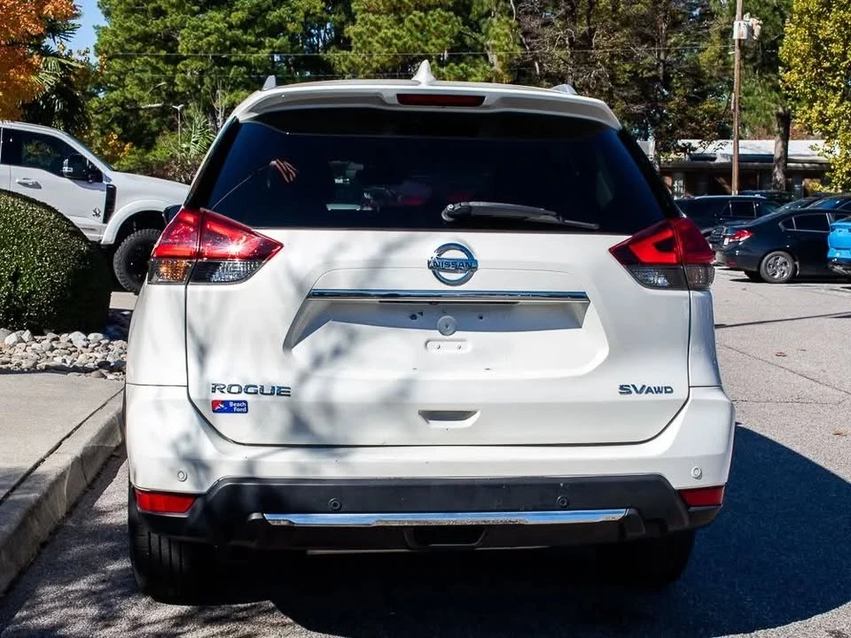 2020 Nissan Rogue - Image 4 of 16