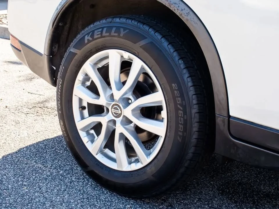 2020 Nissan Rogue - Image 6 of 16