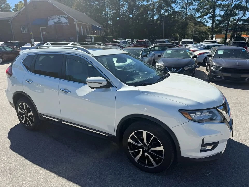 2020 Nissan Rogue - Image 6 of 7