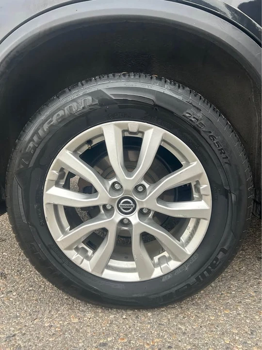 2020 Nissan Rogue - Image 4 of 13