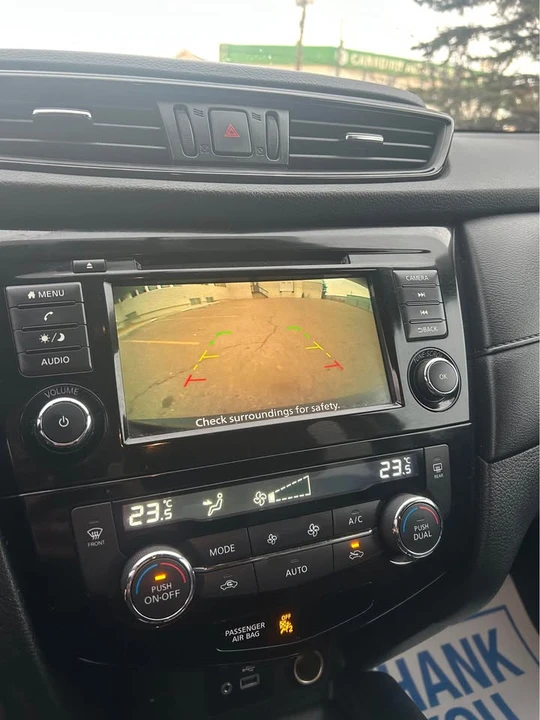 2020 Nissan Rogue - Image 10 of 13