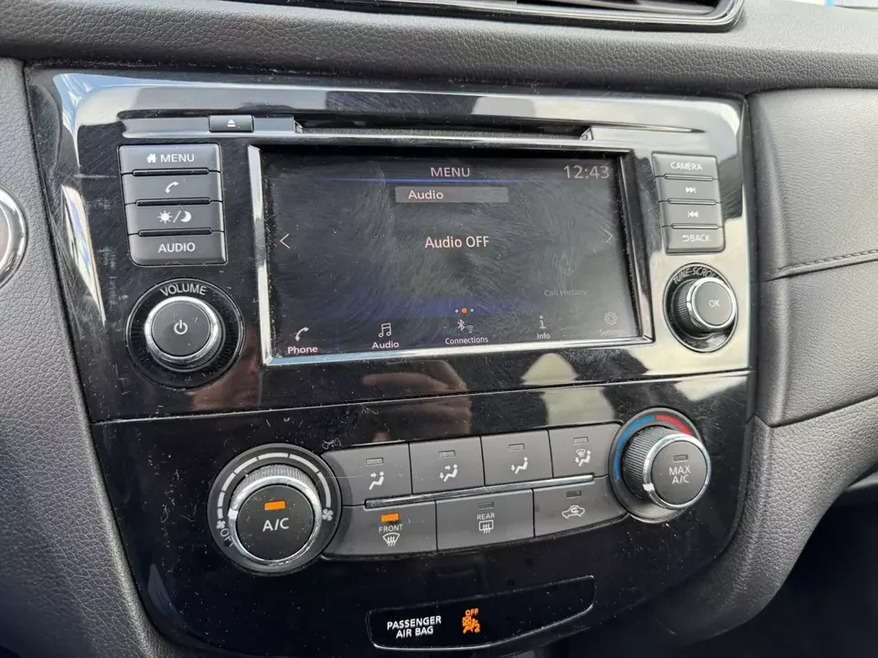 2020 Nissan Rogue - Image 13 of 20