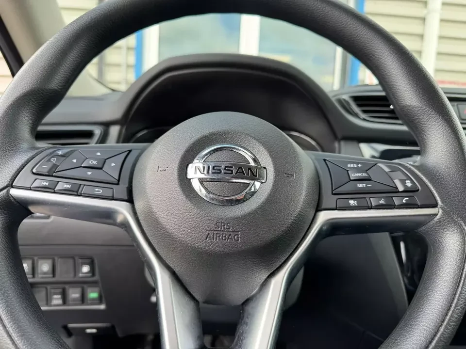 2020 Nissan Rogue - Image 8 of 20
