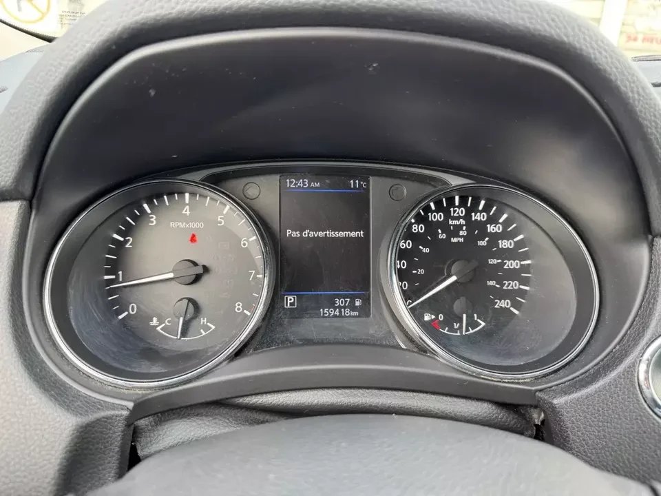 2020 Nissan Rogue - Image 9 of 20