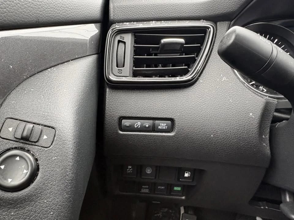 2020 Nissan Rogue - Image 10 of 10