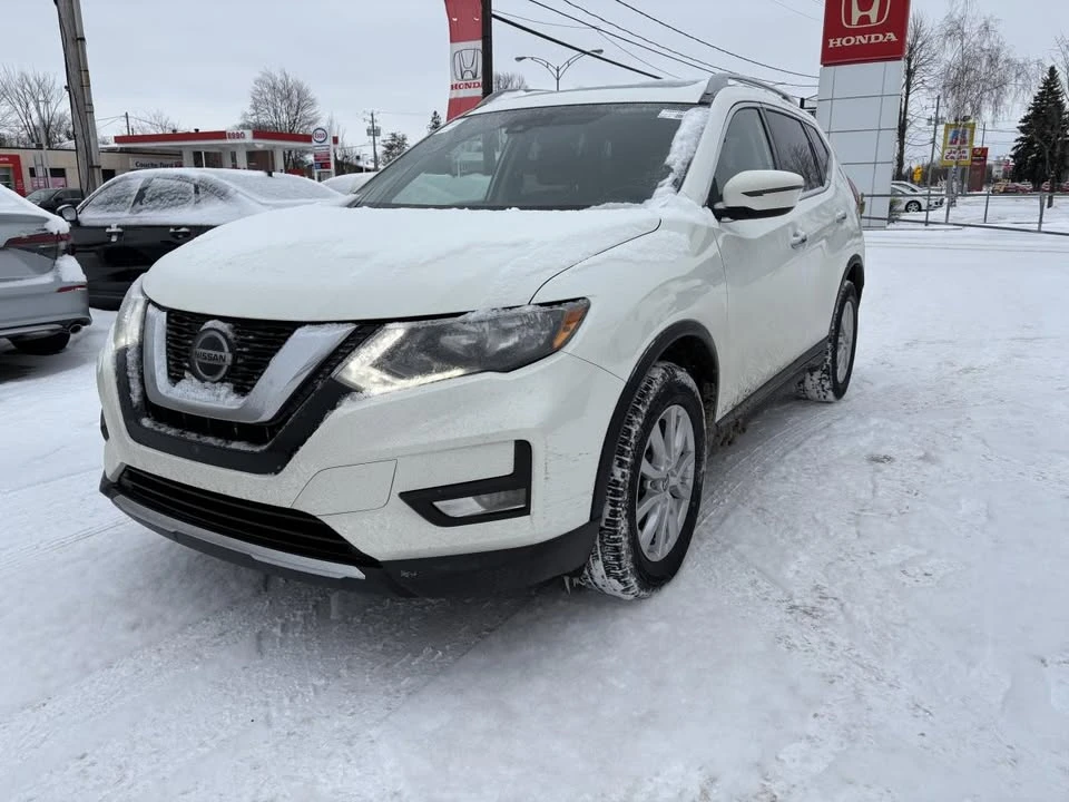 2020 Nissan Rogue - Image 3 of 10