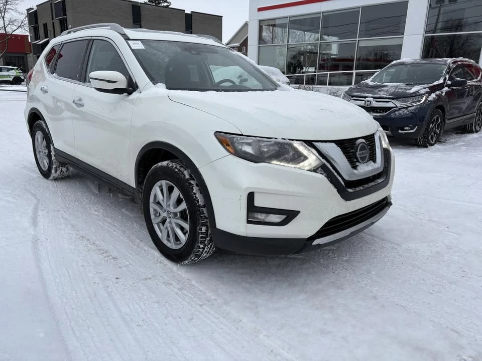 2020 Nissan Rogue - Image 2 of 10