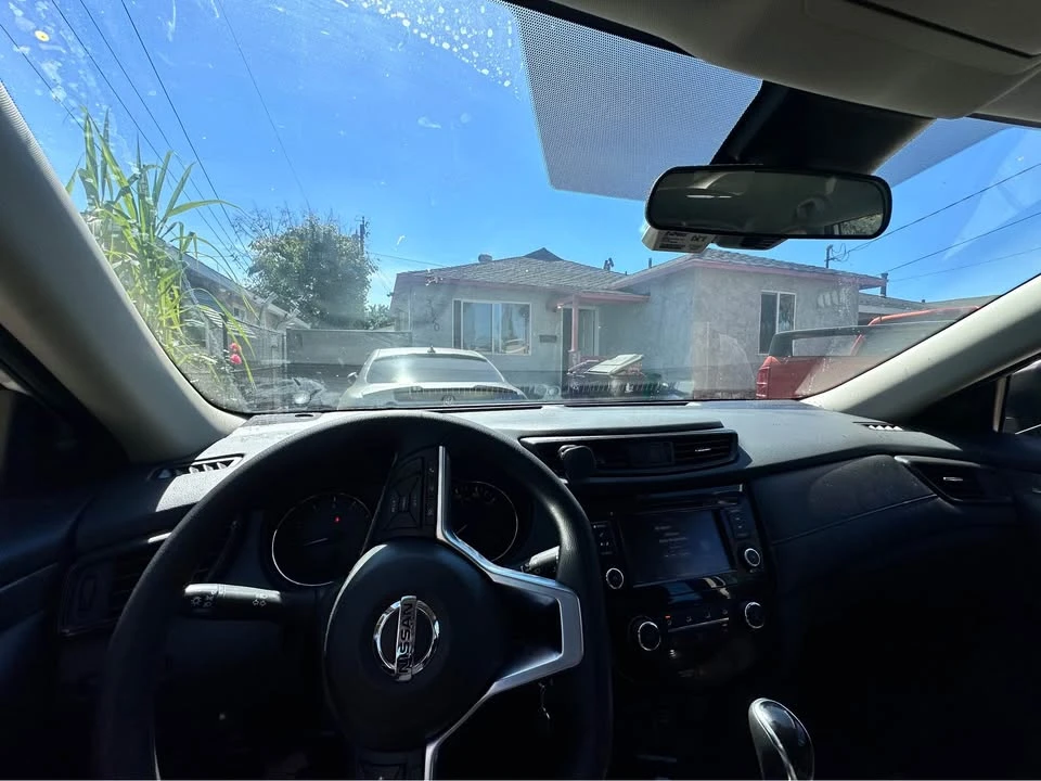 2020 Nissan Rogue - Image 4 of 7