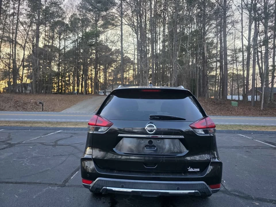 2020 Nissan Rogue - Image 5 of 16
