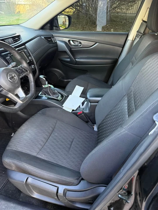 2020 Nissan Rogue - Image 18 of 18