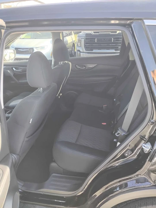 2020 Nissan Rogue - Image 14 of 19