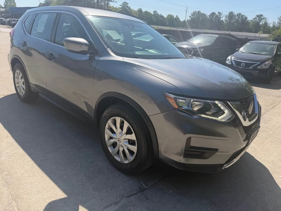2020 Nissan Rogue - Image 6 of 10
