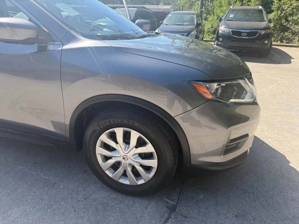 2020 Nissan Rogue - Image 7 of 10