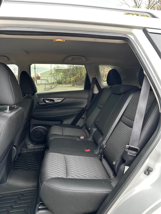2020 Nissan Rogue - Image 14 of 19