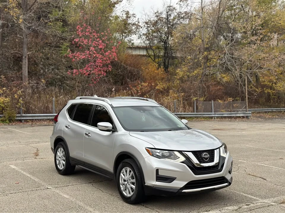 2020 Nissan Rogue - Image 4 of 19