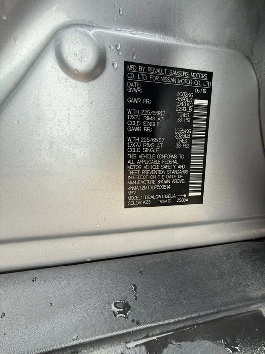 2020 Nissan Rogue - Image 9 of 11