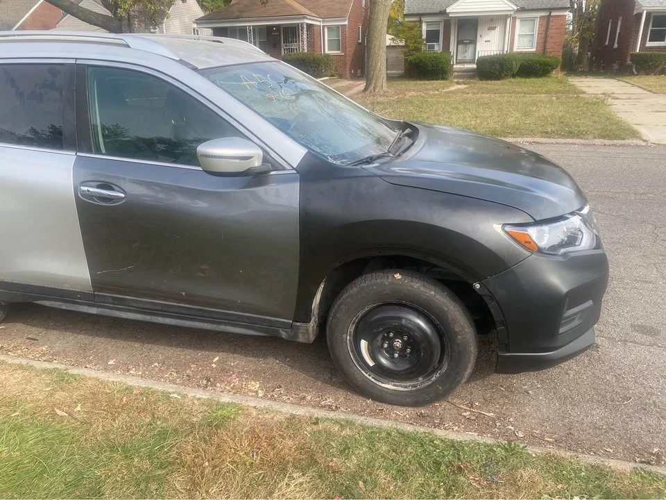 2020 Nissan Rogue - Image 4 of 5