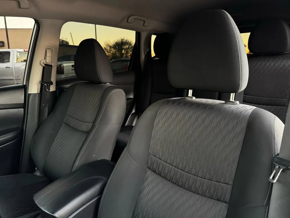 2020 Nissan Rogue - Image 4 of 6