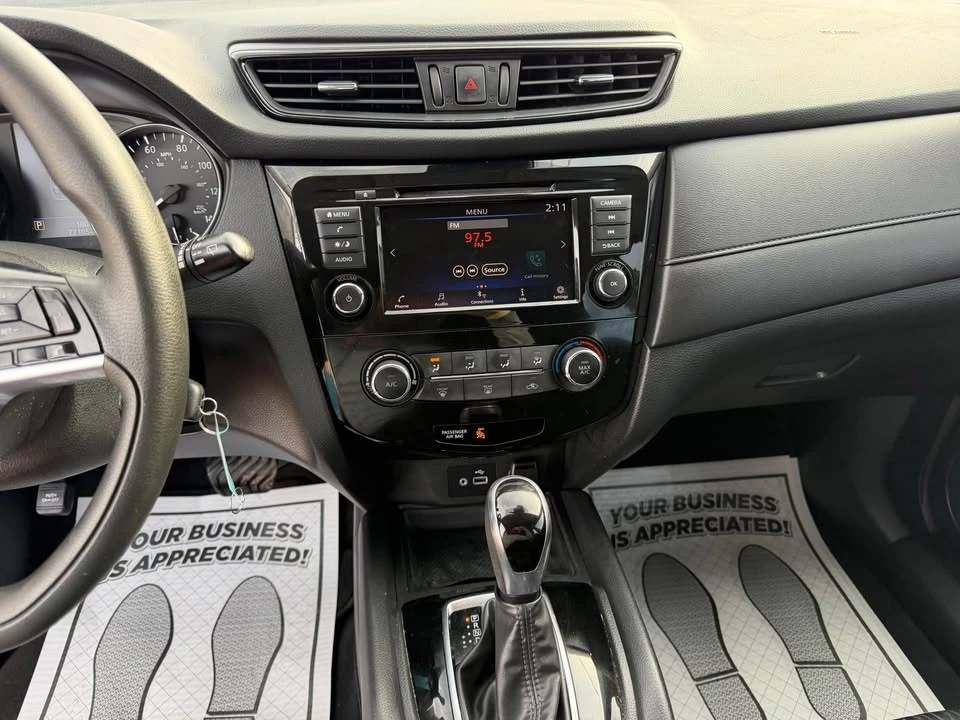 2020 Nissan Rogue - Image 16 of 20